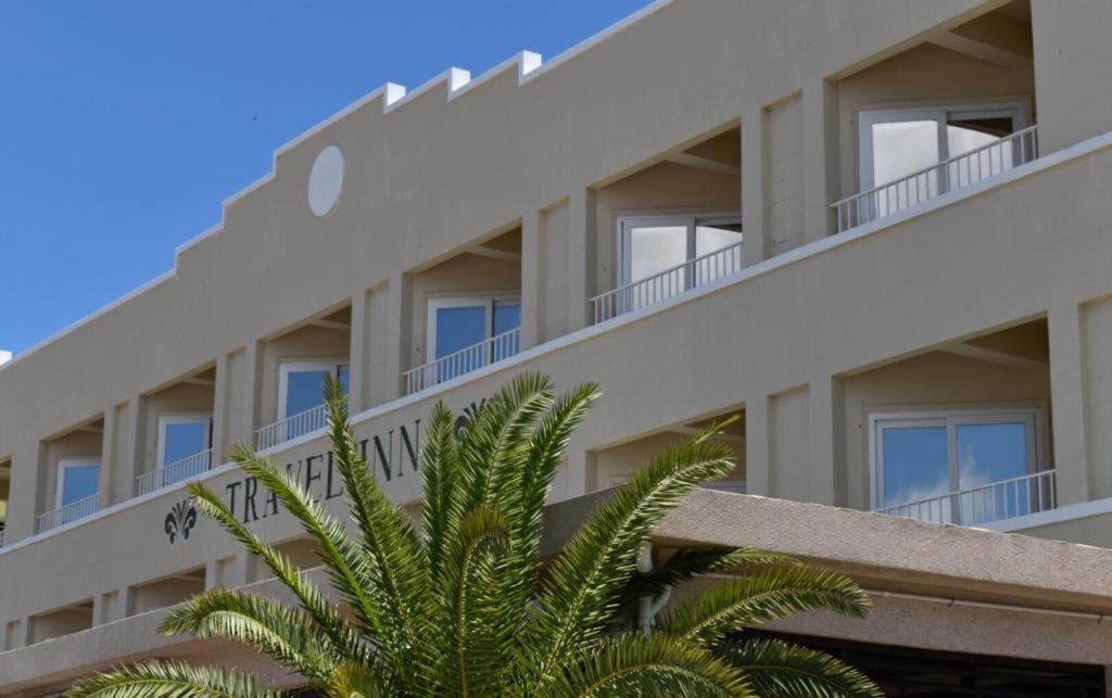 Travel Inn Hotel Simpson Bay Buitenkant foto