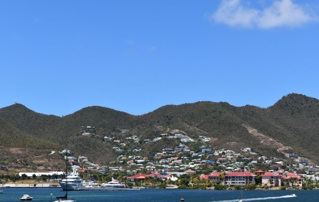 Travel Inn Hotel Simpson Bay Buitenkant foto