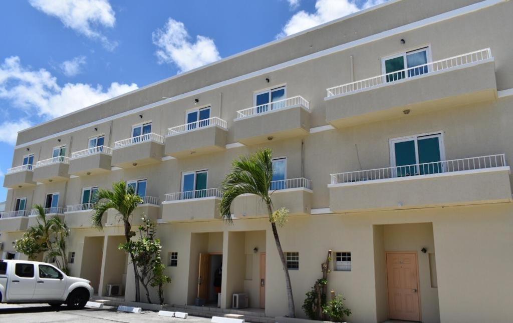 Travel Inn Hotel Simpson Bay Buitenkant foto