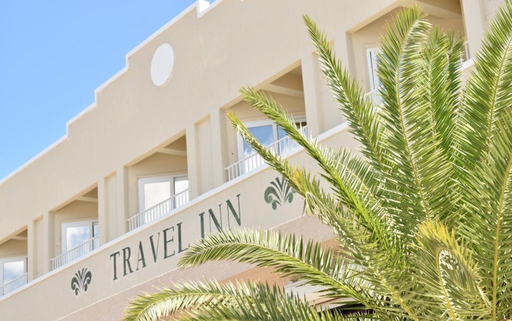 Travel Inn Hotel Simpson Bay Buitenkant foto